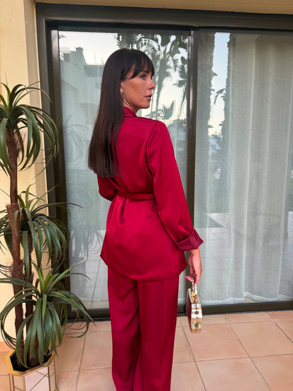 TRAJE POO